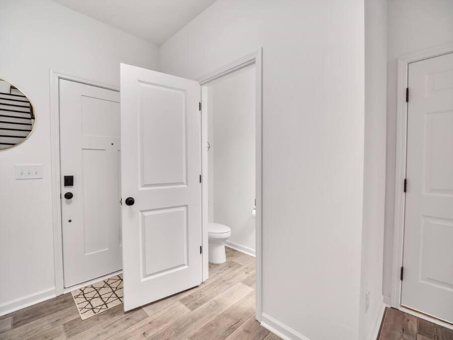 Gorgeous New Townhome/Charlotte! Exteriör bild