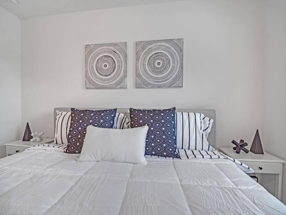 Gorgeous New Townhome/Charlotte! Exteriör bild